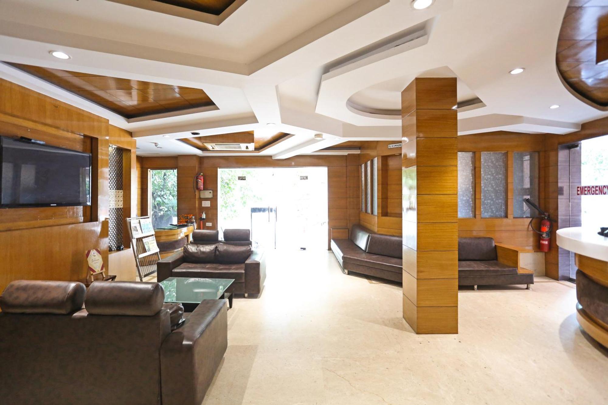 Hotel Silky Palace Near Igi Airportt Új-Delhi Kültér fotó
